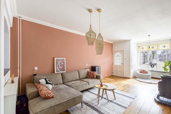 Foto - Te koop: Karakteristieke tussenwoning met garage in Tilburg!